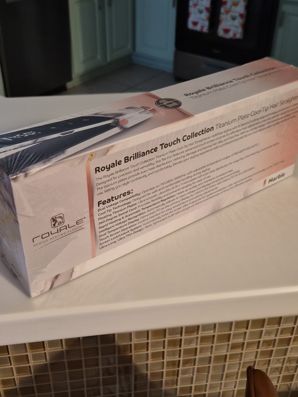 Royale Brilliance Touch Screen Titanium Hair Straightener - Picture 6 of 7